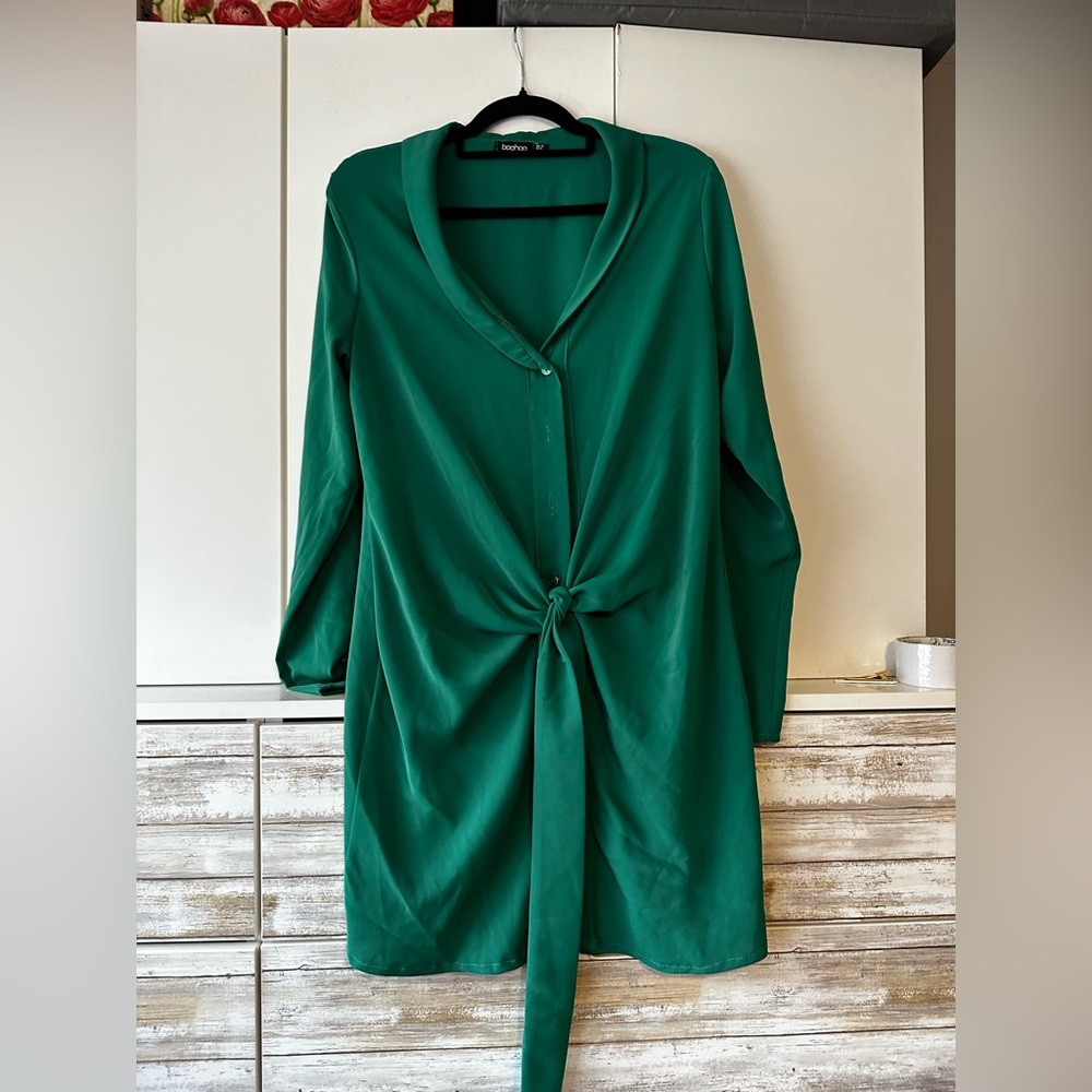 💚 Boohoo Emerald Green Tie Front Shirt Dress Size 12 (US 8) Mini Tunic